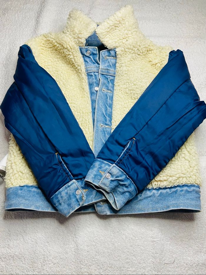Veste en jean Mickey  taille 5 ans - photo numéro 4