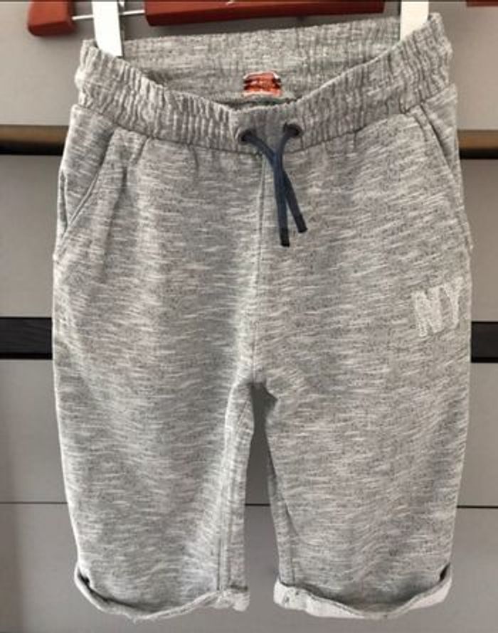 bermuda short garçon gris tape à l’oeil 10 ans poches cotés et arrières
