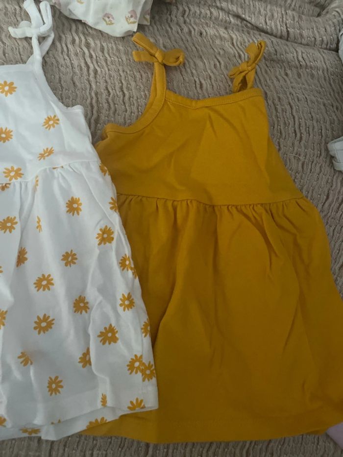 Robe kiabi 3 mois jaune moutarde blanche - photo numéro 3