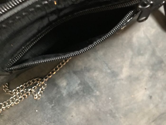 Mini sac pochette Vinyl similicuir en bandoulière chaîne - photo numéro 9