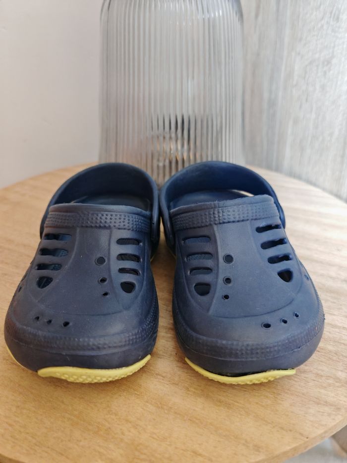Chaussure enfant style crocs neuve pointure 24 - photo numéro 7
