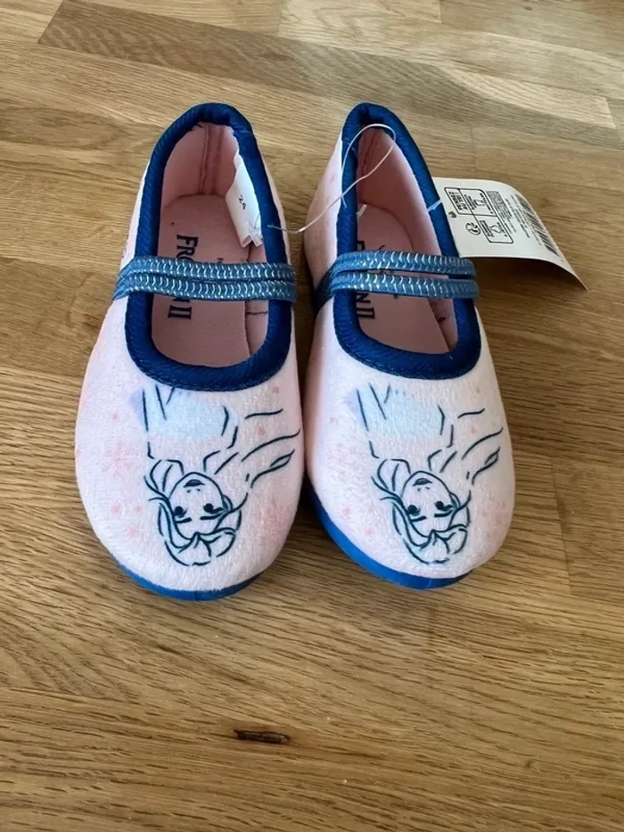 Chausson la reine des neiges disney