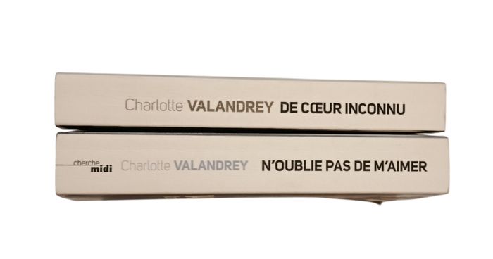 Deux livres : Charlotte Valandrey - photo numéro 3
