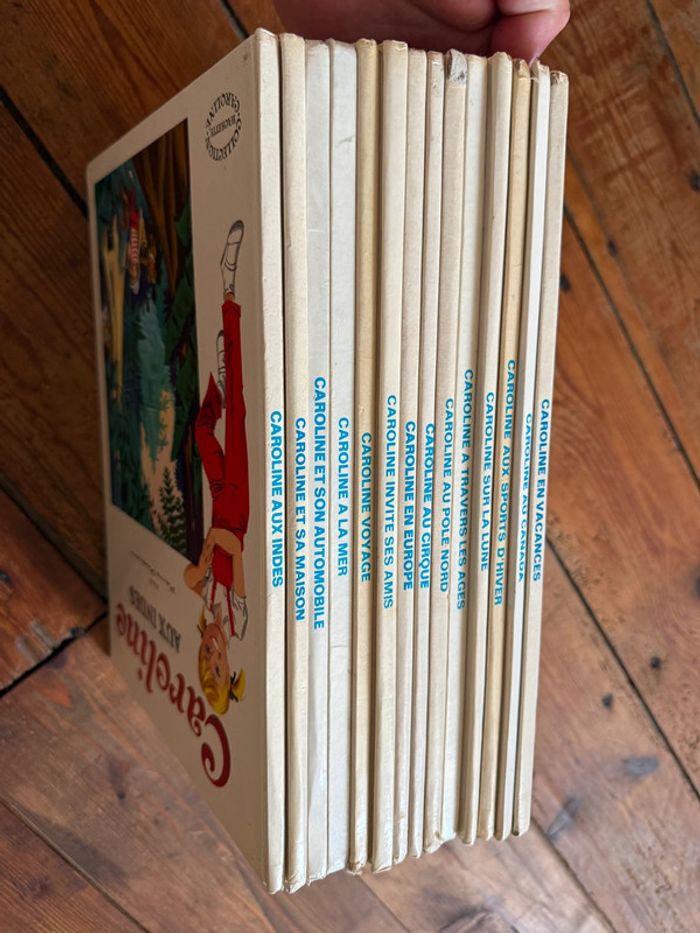 BE - Lot de 14 livres Caroline bd Grands albums Hachette anciens vintage blanc - photo numéro 7