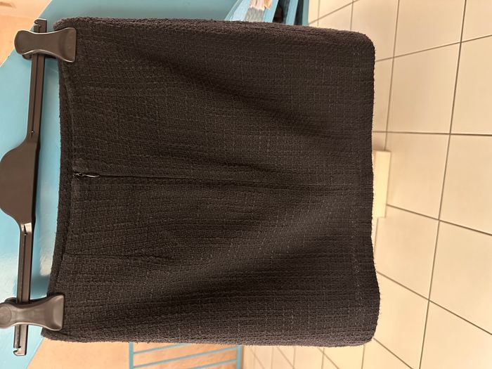 Jupe tweed noir taille 36 Camaieu en très bon état - photo numéro 4