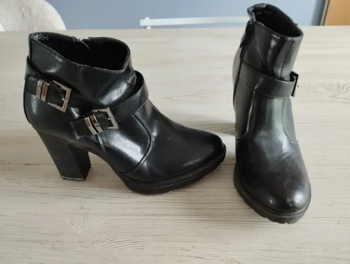 Bottines à talons - photo numéro 2