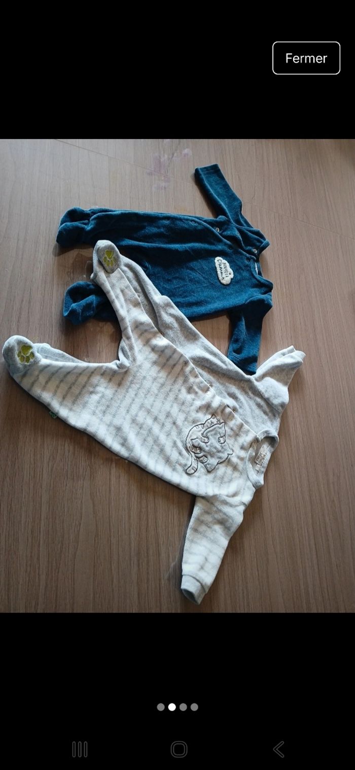 Pyjamas 1 mois - photo numéro 2
