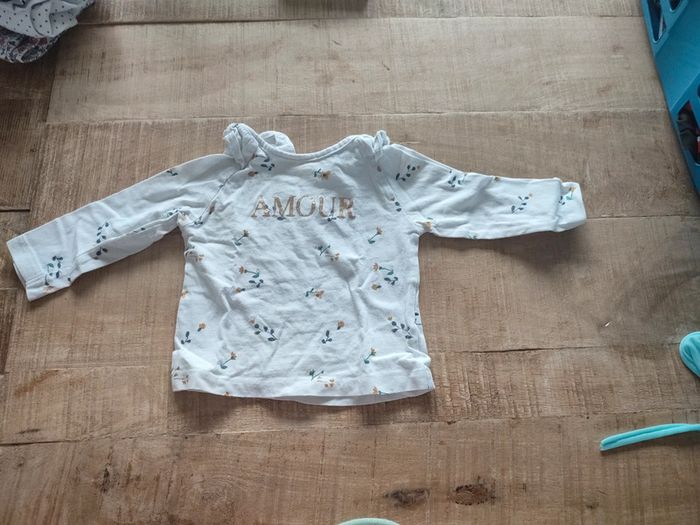 Lot de 5 t shirt kiabi manches longues 6 mois