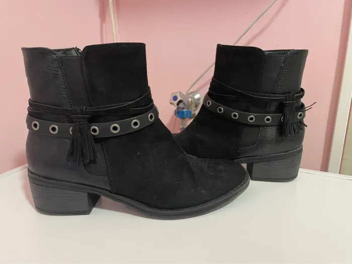 Jolie paire de bottines
