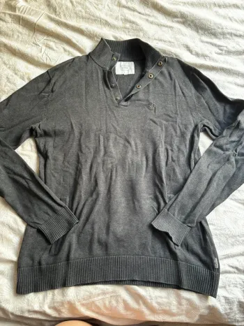 Pull jack et jones en très bnnne état