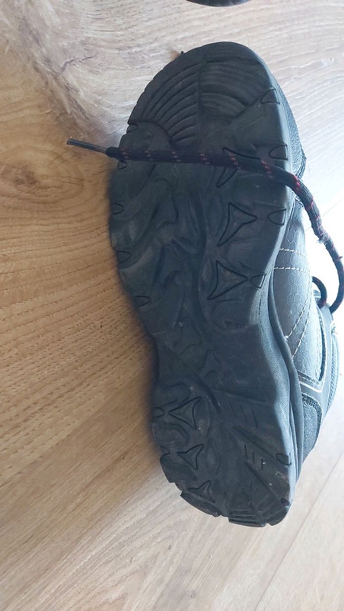 Chaussures de randonnées 33 - photo numéro 2