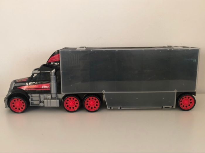 Grand camion transportable avec rangement pour voitures - photo numéro 3