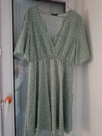 Robe verte à coeurs blancs Shein T.L