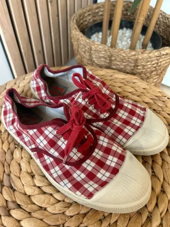 Baskets en toile Bensimon rouge taille 38