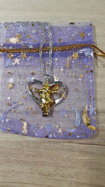 collier pendentif jésus