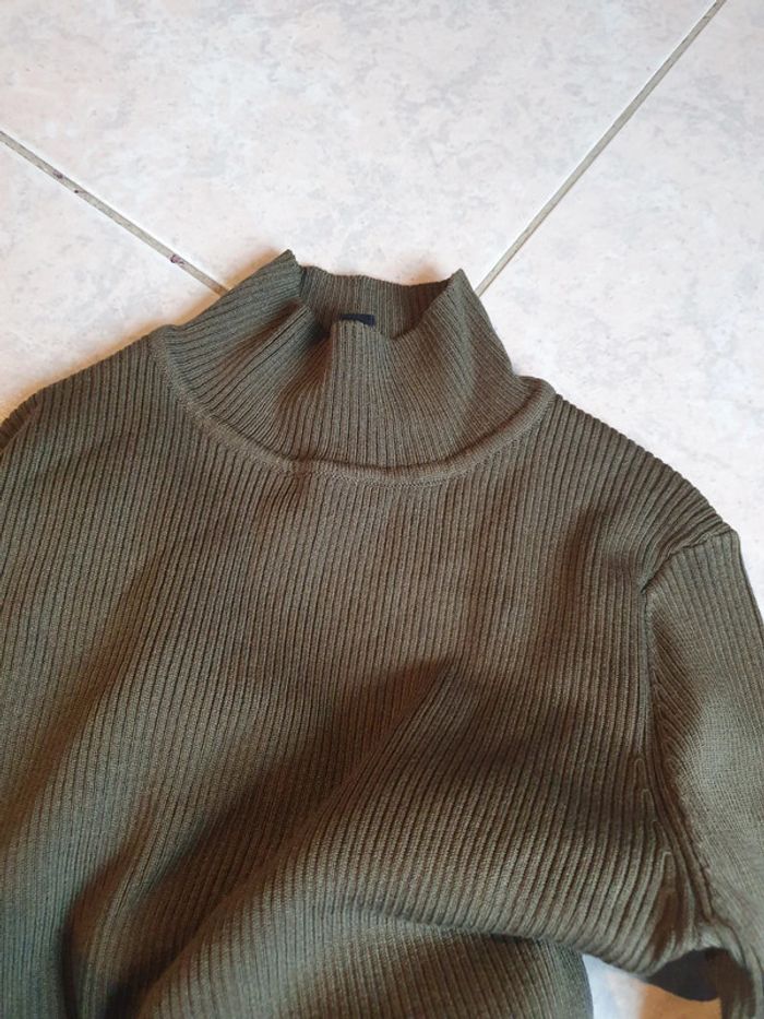 Pull court H&m kaki - photo numéro 3