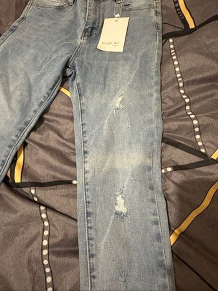 Jean bleu - photo numéro 3