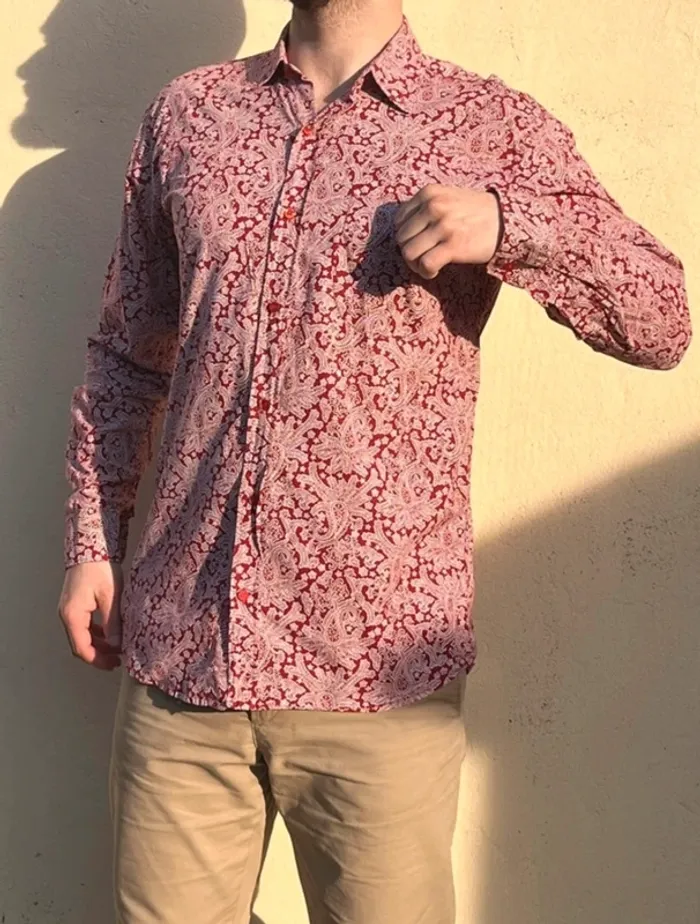 Chemise vintage à motifs fleuris rouge et blanc - photo numéro 6