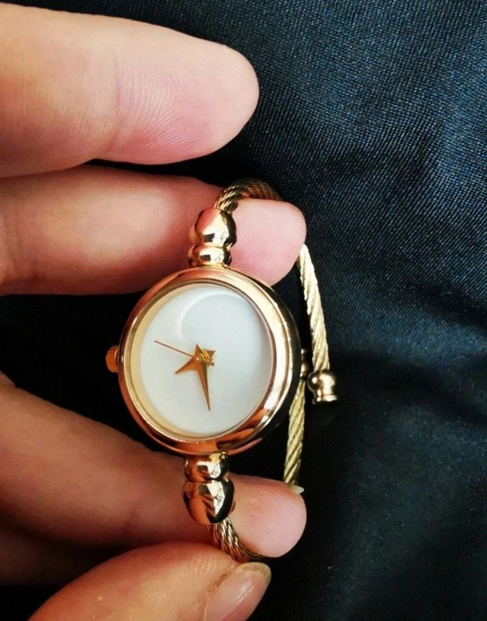 A36 Montre bracelet bijou doré or tendance réglable