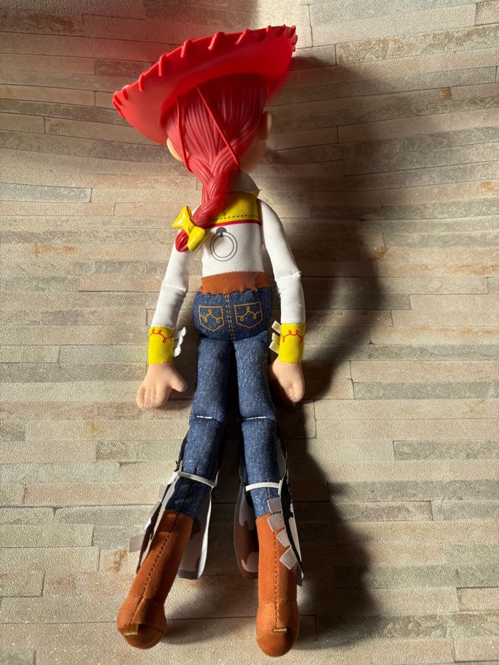 Jessie toys story Disney pixar 38 cm - photo numéro 4