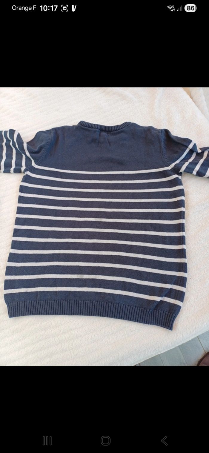 Pull taille 8 ans - photo numéro 2