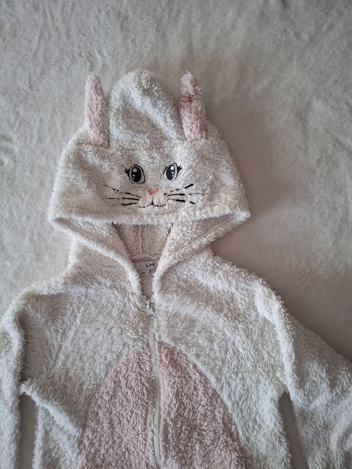 Peignoir lapin 6/8 ans - photo numéro 2