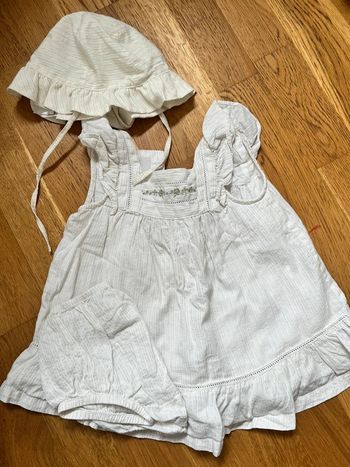 Ensemble robe et chapeau