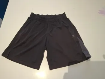 Short de sport enfant noir