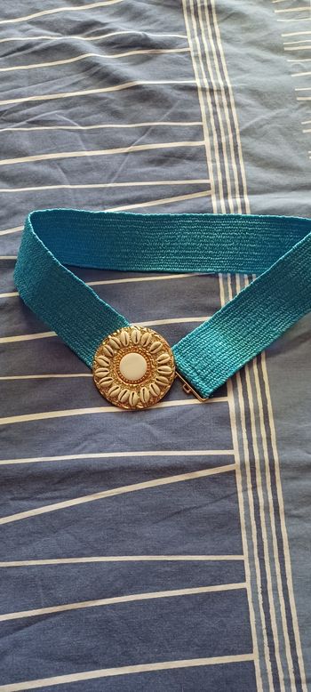 Très jolie ceinture femme T 74cm