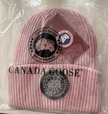 Bonnet Canada Goose