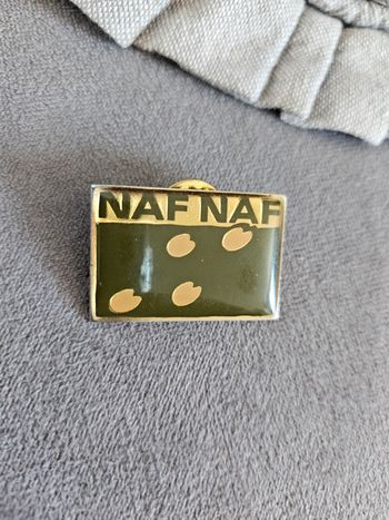 Broche pin's Naf Naf
