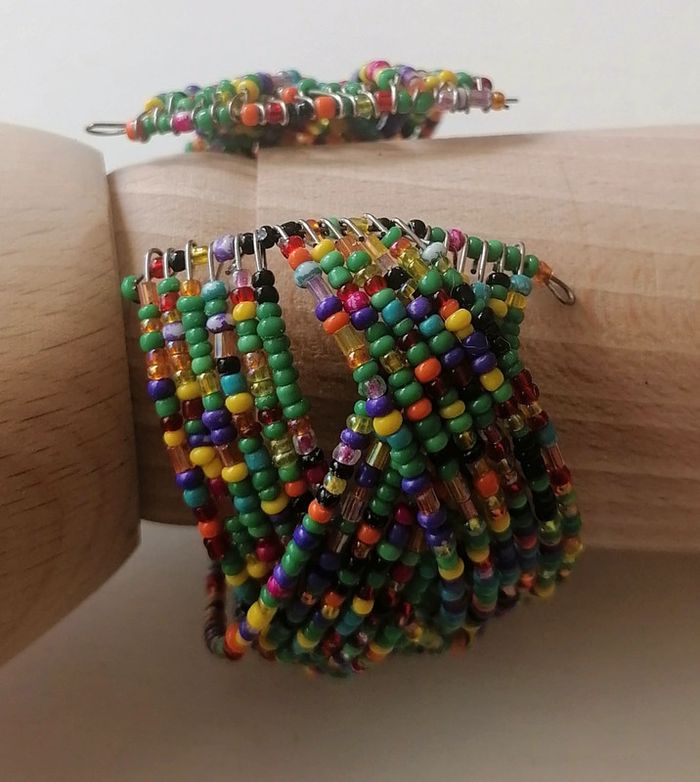 Bracelet perles de verre multicolore entrelacés - photo numéro 5