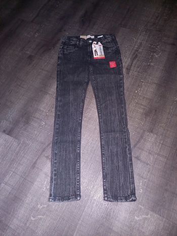 Neuf marque Levi's taille 10an