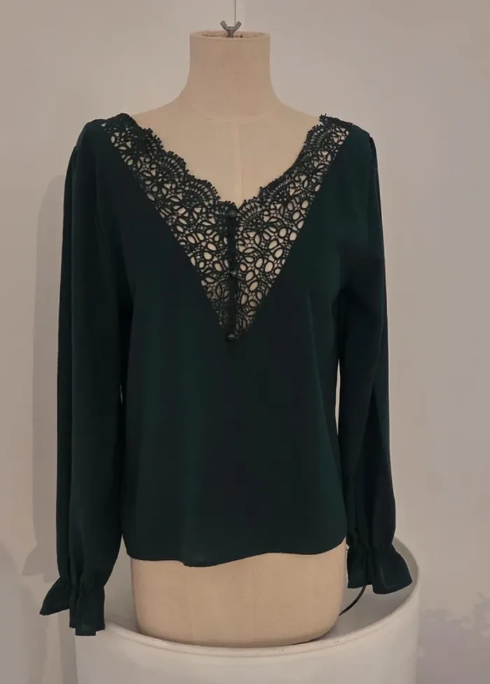 Blouse vert foncé et dentelle taille XS