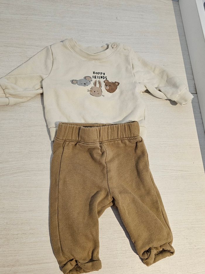 Ensemble 1 mois - photo numéro 2