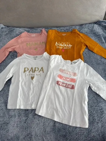 Lot 4 tshirts manches longues