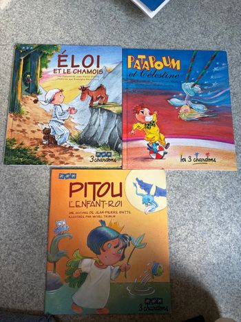 Lot de trois petits livres