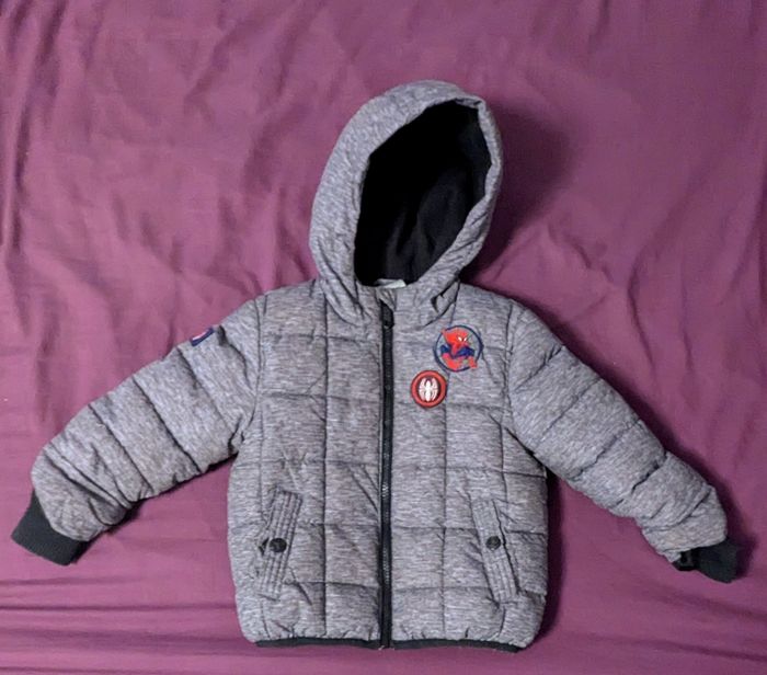 Doudoune grise Spider-Man