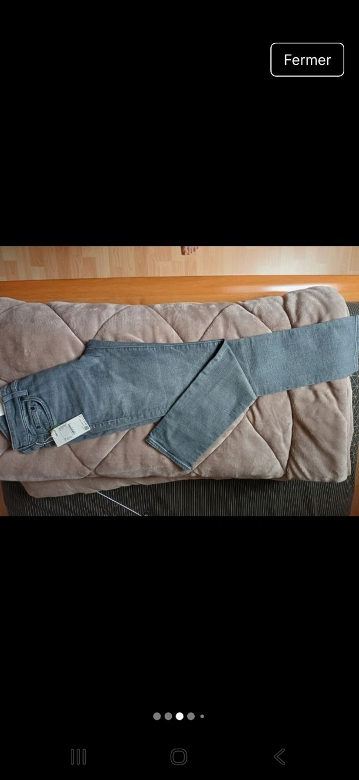 Jeans slim homme C&A 38 neuf - photo numéro 3