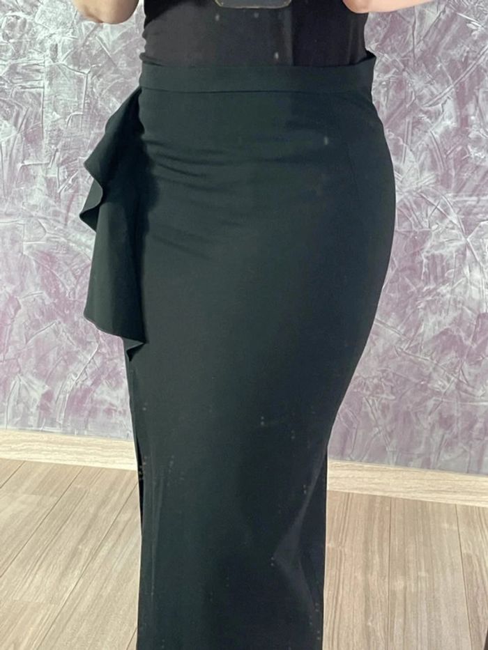 Magnifique jupe fendue sexy