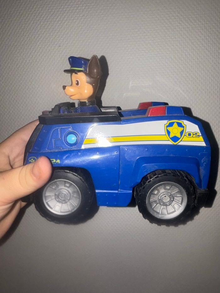 Voiture télécommandée pat patrouille