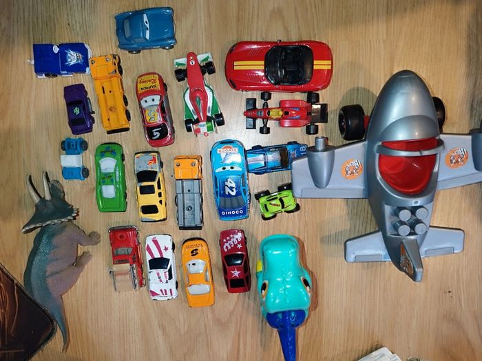 Lot de jouets