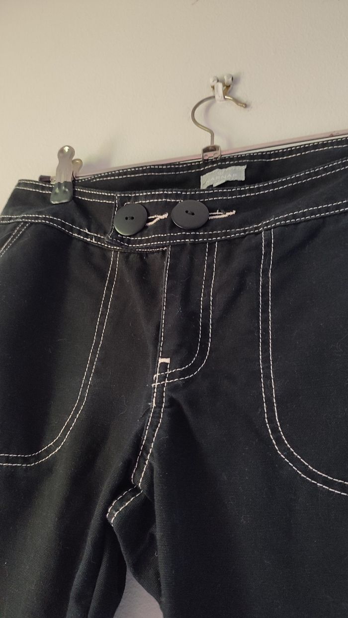 Jean noir PETITE  y2k taille 34 coutures blanches - photo numéro 3