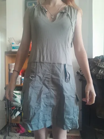 Robe kaki