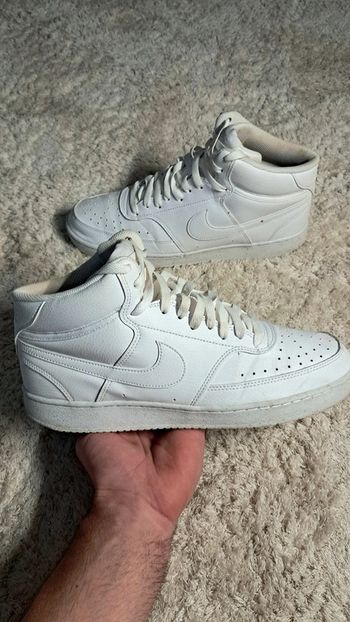 Nike blanche