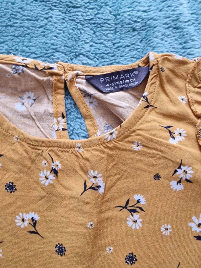 Très joli tee-shirt 4.5 ans 110 cm - photo numéro 4