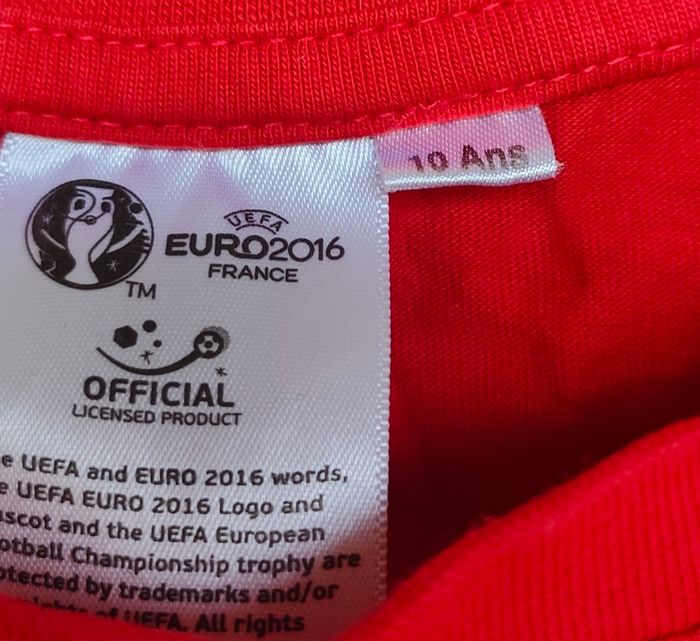 Tee-shirt taille 10 ans - photo numéro 2