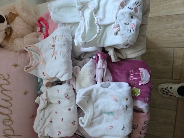 Lot vêtements fille 1 mois