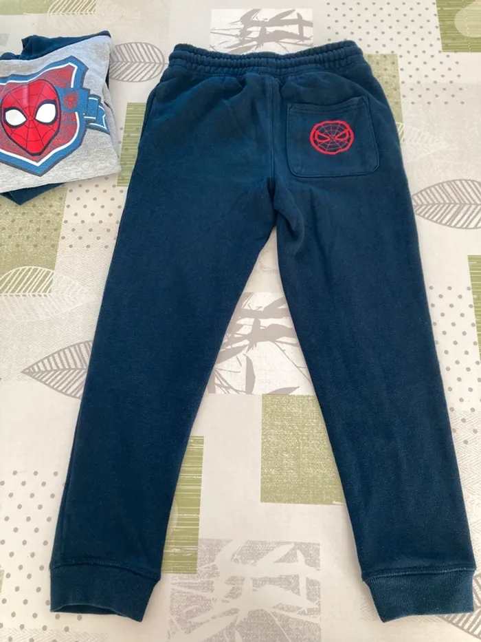 Survêtement spiderman taille 10 ans (140 cm) - photo numéro 10