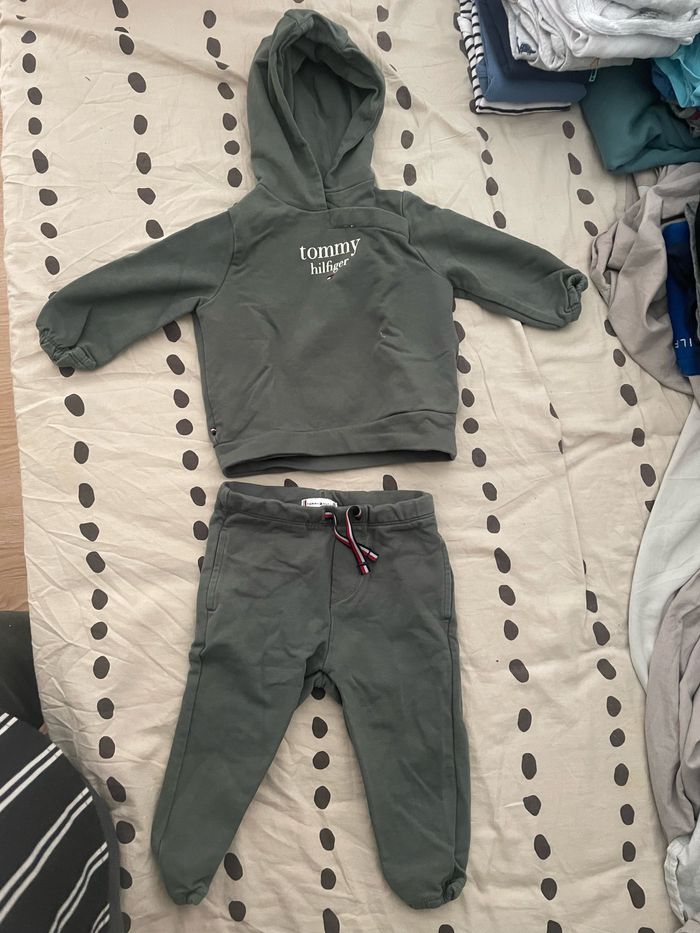 Ensemble tommy hilfiger kaki